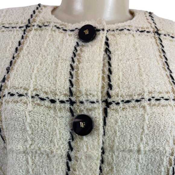 Mike Korwin Women’s Cream Jacket With Black & Gold Checkered Pattern Button - Picture 4 of 8